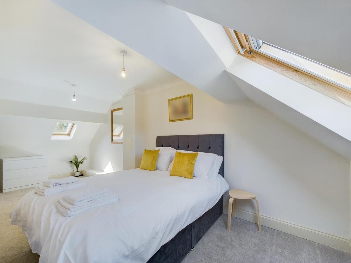 Duplex Redhill Town Centre Apt By Livingo Stays Exteriér fotografie